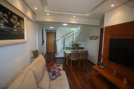 Apartamento para alugar com 213m², 4 quartos e 3 vagasSala