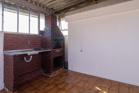 Casa à venda com 275m², 3 quartos e 3 vagas Casa à venda com 275m², 3 quartos e 3 vagasTerraço/Churrasqueira