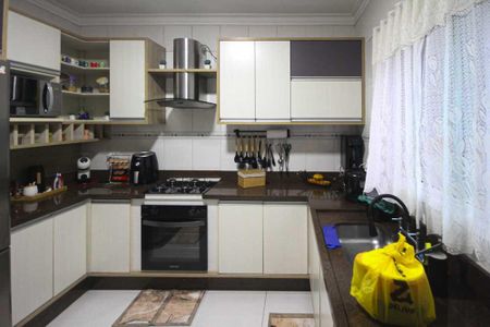 Casa à venda com 200m², 3 quartos e 2 vagasCozinha