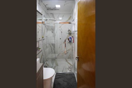 Casa à venda com 200m², 3 quartos e 2 vagasBanheiro da Suite