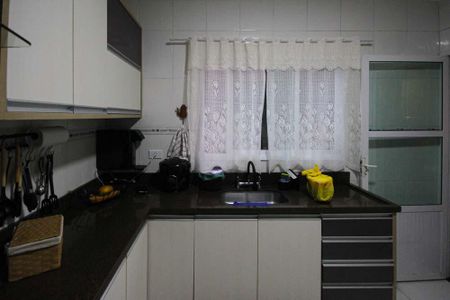 Casa à venda com 200m², 3 quartos e 2 vagasCozinha