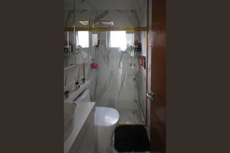 Casa à venda com 200m², 3 quartos e 2 vagasBanheiro Social