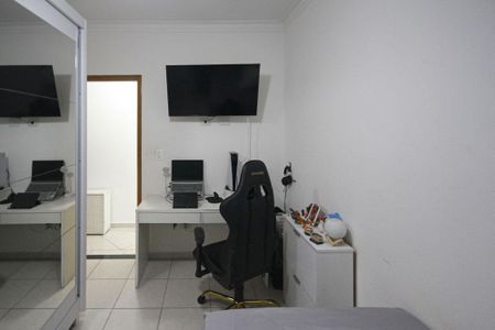 Casa à venda com 200m², 3 quartos e 2 vagasQuarto 2
