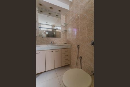 Apartamento à venda com 126m², 3 quartos e 2 vagas Apartamento à venda com 126m², 3 quartos e 2 vagasBanheiro da Suíte