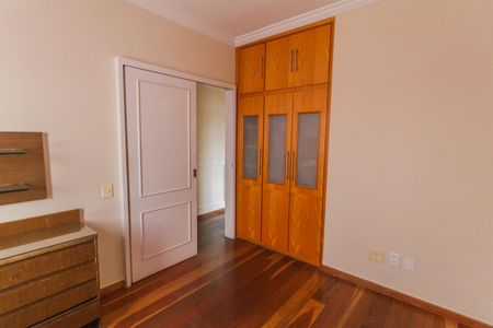 Apartamento à venda com 126m², 3 quartos e 2 vagas Apartamento à venda com 126m², 3 quartos e 2 vagasQuarto