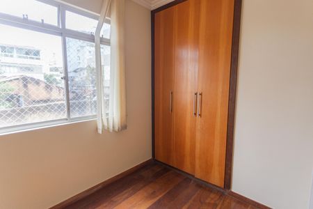 Apartamento à venda com 126m², 3 quartos e 2 vagas Apartamento à venda com 126m², 3 quartos e 2 vagasQuarto 2