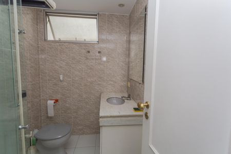 Apartamento à venda com 126m², 3 quartos e 2 vagas Apartamento à venda com 126m², 3 quartos e 2 vagasBanheiro Social