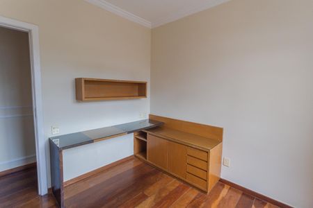 Apartamento à venda com 126m², 3 quartos e 2 vagas Apartamento à venda com 126m², 3 quartos e 2 vagasQuarto 2