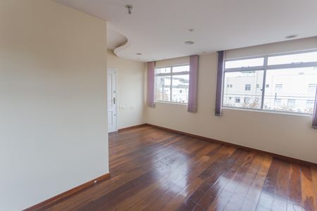 Apartamento à venda com 126m², 3 quartos e 2 vagas Apartamento à venda com 126m², 3 quartos e 2 vagasSala