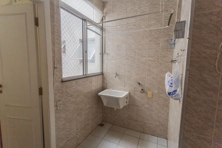 Apartamento à venda com 126m², 3 quartos e 2 vagas Apartamento à venda com 126m², 3 quartos e 2 vagasÁrea de Serviço