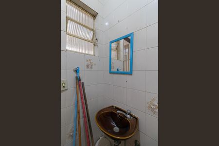 Casa à venda com 185m², 3 quartos e 3 vagas Casa à venda com 185m², 3 quartos e 3 vagasBanheiro de Serviço