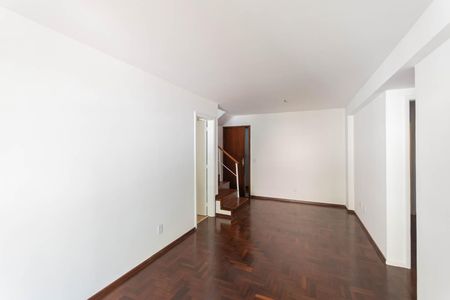 Apartamento à venda com 200m², 3 quartos e 3 vagasSala