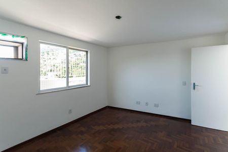 Apartamento à venda com 200m², 3 quartos e 3 vagasSuíte 2 (cobertura)