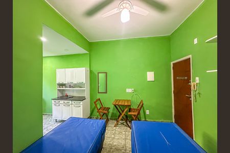 Studio para alugar com 24m², 1 quarto e sem vaga Studio para alugar com 24m², 1 quarto e sem vagaSala/Quarto