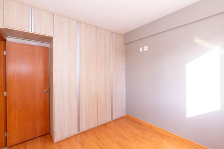Apartamento à venda com 75m², 2 quartos e 2 vagasQuarto 1