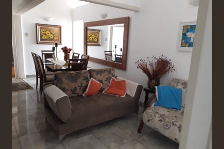 Apartamento para alugar com 200m², 3 quartos e sem vagaSala