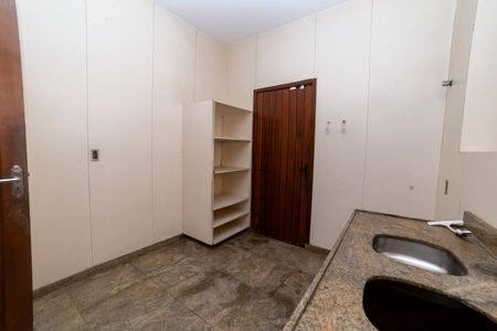 Casa à venda com 155m², 4 quartos e 1 vagaCozinha