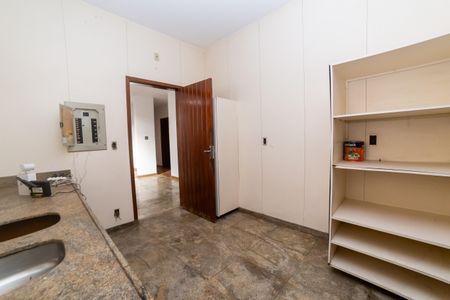 Casa à venda com 155m², 4 quartos e 1 vagaCozinha