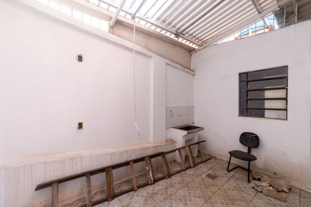 Casa à venda com 155m², 4 quartos e 1 vagaÁrea de Serviço