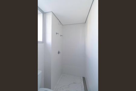 Apartamento à venda com 69m², 2 quartos e 2 vagasBanheiro social