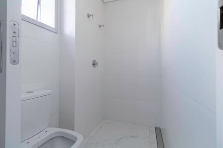 Apartamento à venda com 69m², 2 quartos e 2 vagasBanheiro social