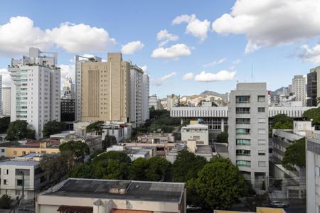 Sala - Vista de apartamento à venda com 2 quartos, 69m² em Santo Agostinho, Belo Horizonte
