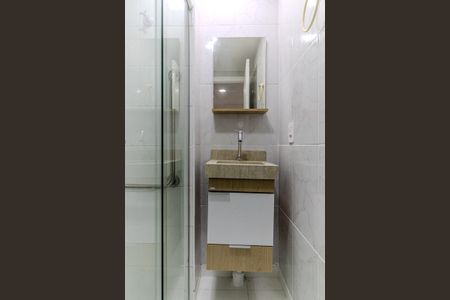 Studio para alugar com 32m², 1 quarto e sem vaga Studio para alugar com 32m², 1 quarto e sem vagaBanheiro Social