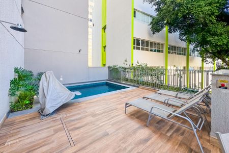 Studio à venda com 28m², 1 quarto e sem vagaÁrea comum - Piscina