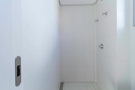 Apartamento à venda com 69m², 2 quartos e 2 vagasBanheiro social