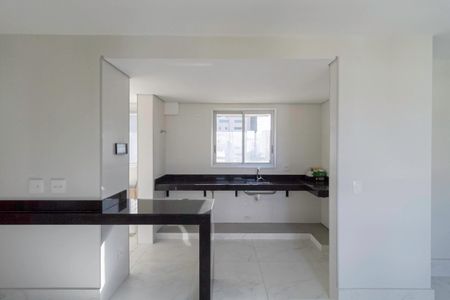 Apartamento à venda com 69m², 2 quartos e 2 vagasCozinha