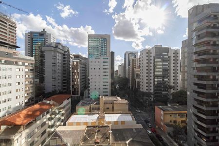 Apartamento à venda com 69m², 2 quartos e 2 vagasVista da suíte