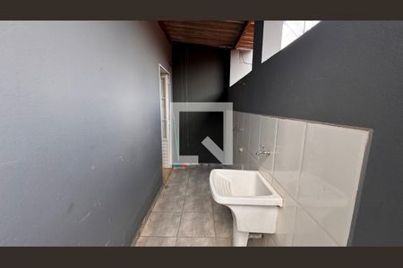 Casa à venda com 229m², 4 quartos e 2 vagas Casa à venda com 229m², 4 quartos e 2 vagasÁrea de Serviço