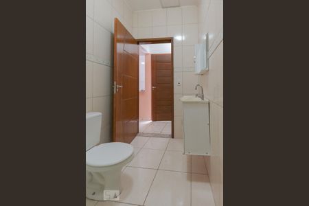 Casa à venda com 229m², 4 quartos e 2 vagas Casa à venda com 229m², 4 quartos e 2 vagasBanheiro