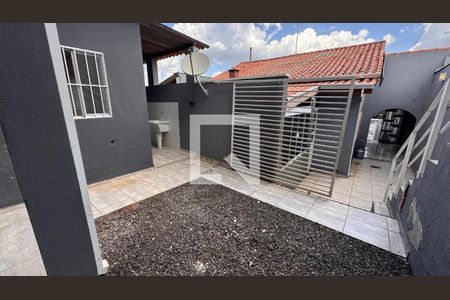 Casa à venda com 229m², 4 quartos e 2 vagas Casa à venda com 229m², 4 quartos e 2 vagasÁrea comum