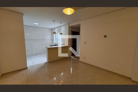 Casa à venda com 229m², 4 quartos e 2 vagas Casa à venda com 229m², 4 quartos e 2 vagasSala