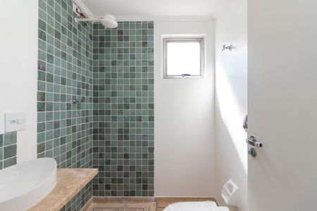 Apartamento à venda com 53m², 2 quartos e 1 vaga Apartamento à venda com 53m², 2 quartos e 1 vagaBanheiro