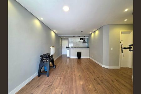 Sala de apartamento para alugar com 2 quartos, 75m² em Vila Olímpia, São Paulo