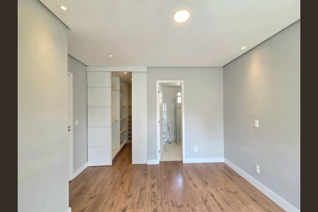 Apartamento à venda com 75m², 2 quartos e 2 vagasSuíte