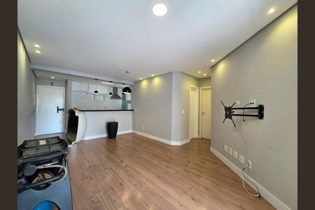 Sala de apartamento para alugar com 2 quartos, 75m² em Vila Olímpia, São Paulo