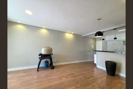 Apartamento à venda com 75m², 2 quartos e 2 vagasSala