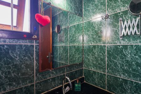 Casa à venda com 148m², 3 quartos e 4 vagas Casa à venda com 148m², 3 quartos e 4 vagasBanheiro da Suíte