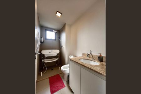 Apartamento à venda com 120m², 3 quartos e 2 vagas Apartamento à venda com 120m², 3 quartos e 2 vagasBanheiro Suíte 2