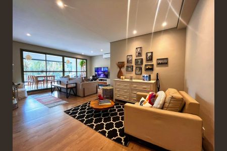 Apartamento à venda com 120m², 3 quartos e 2 vagas Apartamento à venda com 120m², 3 quartos e 2 vagasSala