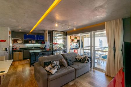 Apartamento à venda com 85m², 2 quartos e 1 vaga Apartamento à venda com 85m², 2 quartos e 1 vagaSala