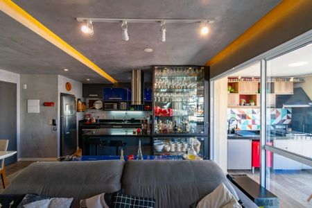 Apartamento à venda com 85m², 2 quartos e 1 vaga Apartamento à venda com 85m², 2 quartos e 1 vagaSala