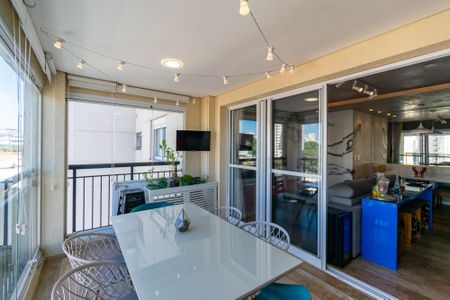 Apartamento à venda com 85m², 2 quartos e 1 vaga Apartamento à venda com 85m², 2 quartos e 1 vagaVaranda Gourmet