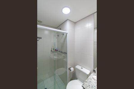 Apartamento à venda com 85m², 2 quartos e 1 vaga Apartamento à venda com 85m², 2 quartos e 1 vagaBanheiro da Suíte 1