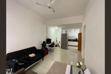 Apartamento à venda com 67m², 2 quartos e 1 vagaSala