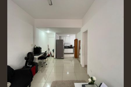 Apartamento à venda com 67m², 2 quartos e 1 vagaSala