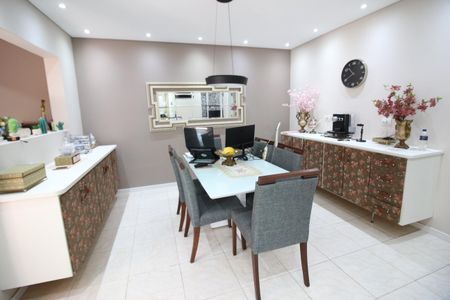 Casa para alugar com 250m², 3 quartos e 3 vagasCopa